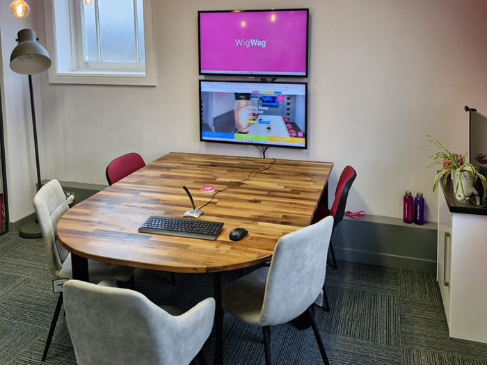 Flexible small business meeting rooms